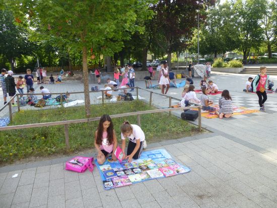 Bücherflohmarkt1