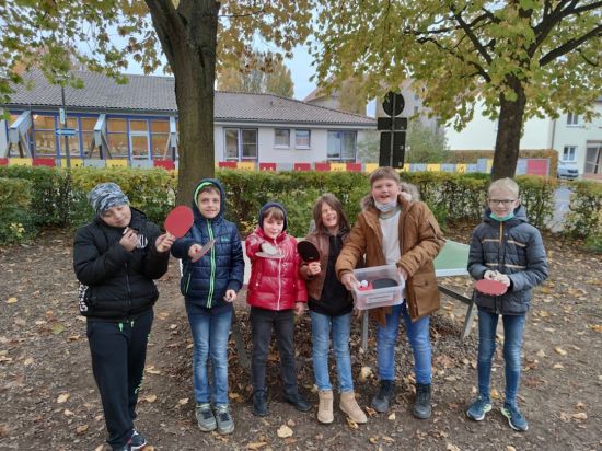 Klasse 4b Tischtennis 1