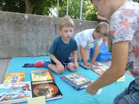 Bücherflohmarkt 3